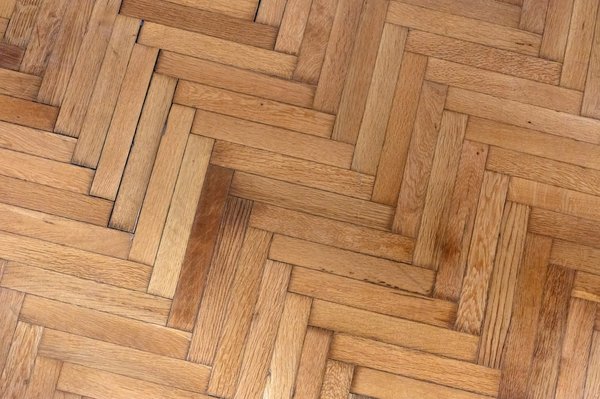 Ponçage sans poussière de parquet : santé et finition parfaites
